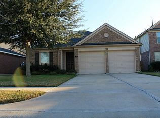 27 Palm Desert Dr, Manvel, TX 77578