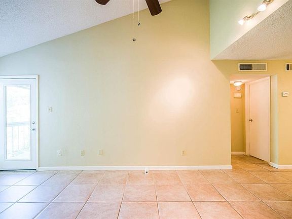5th image of 10051 Westpark Dr APT 218