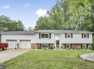 10586 White Stag Rd, La Plata, MD 20646