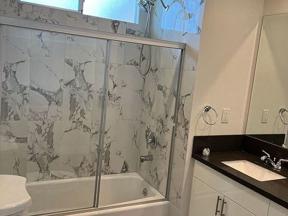 4th image of 625 S Pacific Ave #502