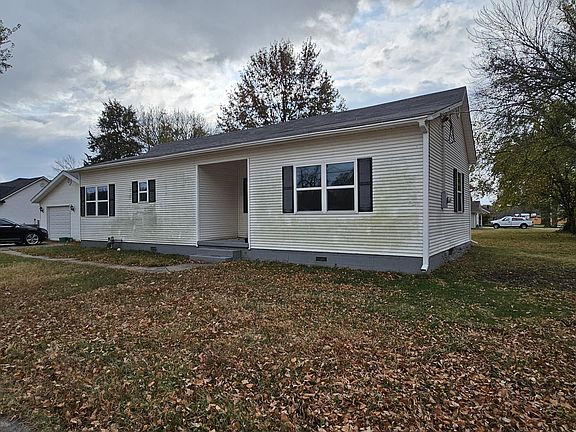 2nd image of 1101 E 18th Street