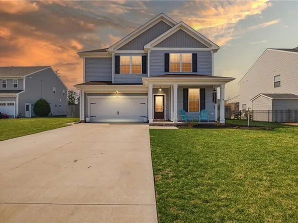 102 Oak Bend Ct, Moyock, NC 27958