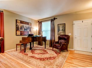 5218 Fox Meadow Dr, Highlands Ranch, CO 80130