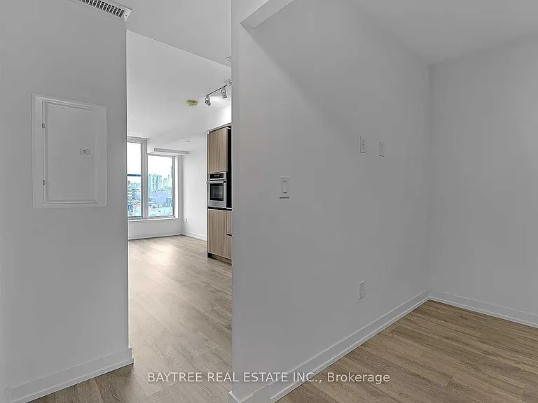 2 Augusta Ave #908 — Photo 13