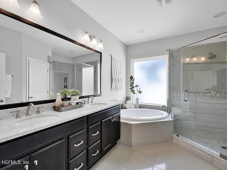 157 Pelican Pointe Rd — Photo 31