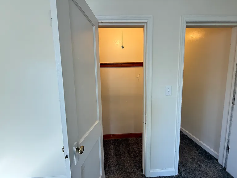 231 W 4th St #2 — Photo 10