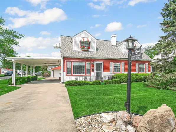 1424 W 1st Pl, Hobart, IN 46342