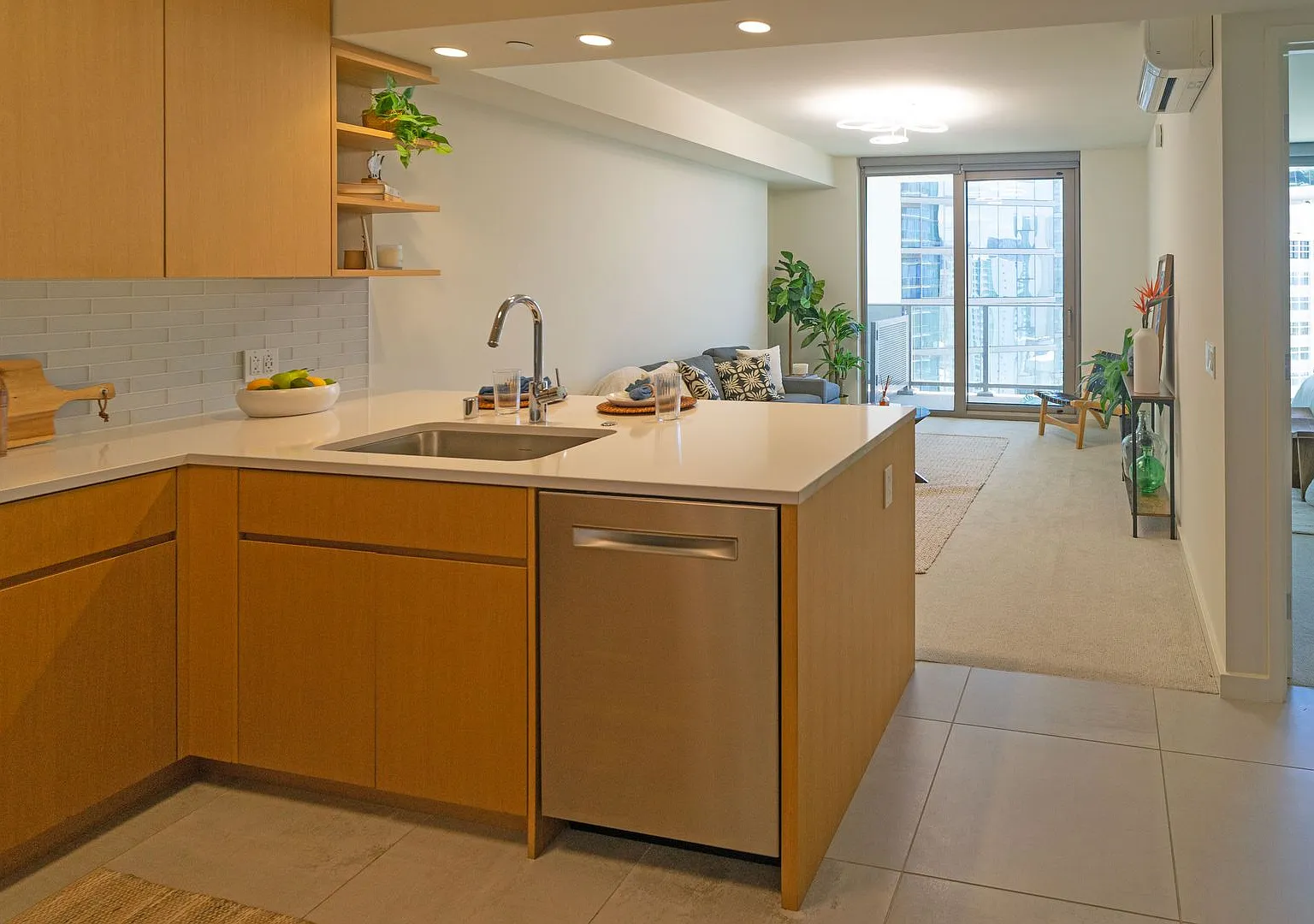 1 Bedroom At Sky Ala Moana! — Photo 1