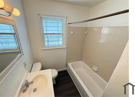 4621 Warrington Dr — Photo 9