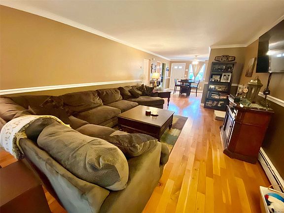 4th image of 33 Springwood Dr