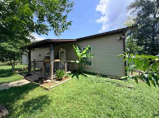 3269 Hampton Ridge Rd, Genoa, WV 25517