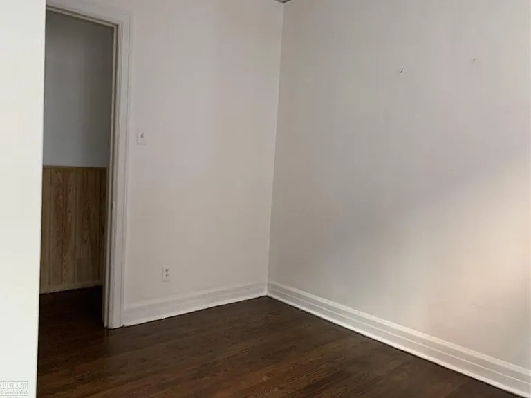 1092 Beaconsfield Ave — Photo 11