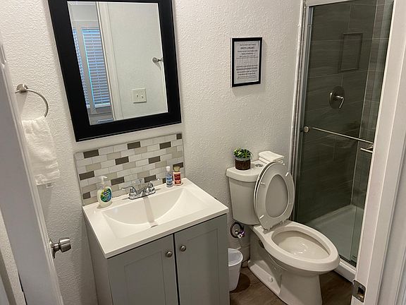 2nd image of 420 Crevasse St #2