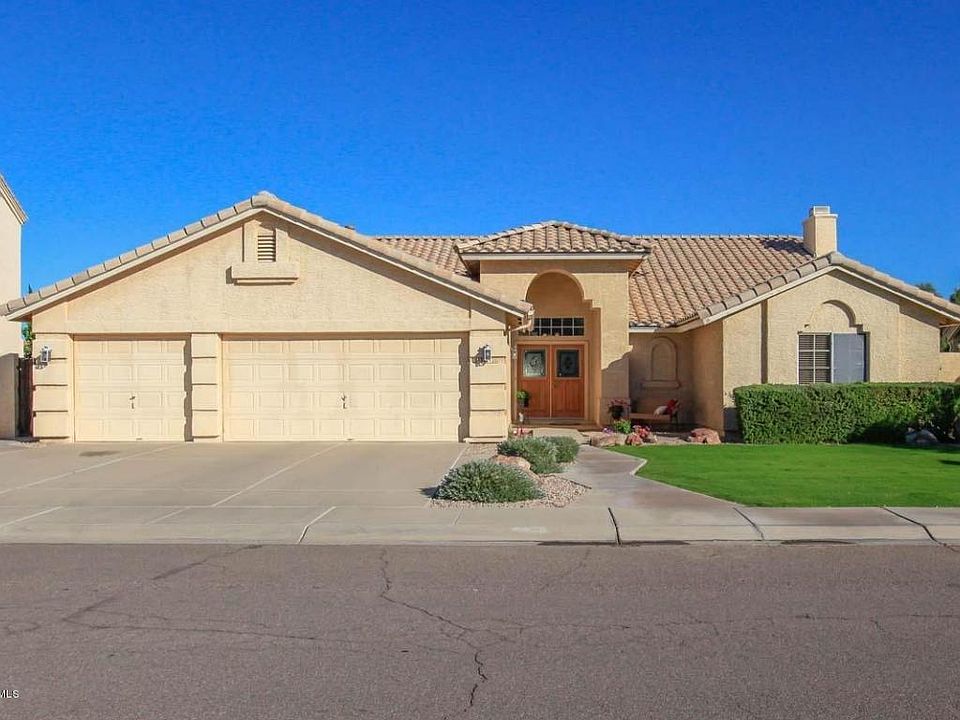 1st image of 5840 W Robinson Way