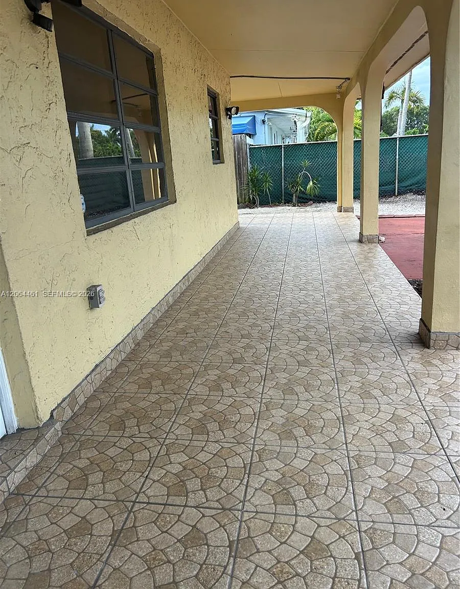 Miami Gardens Manor Sec 3 — Photo 3
