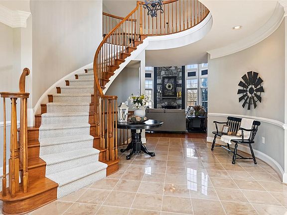 5th image of 40348 Monroe Glen Ln