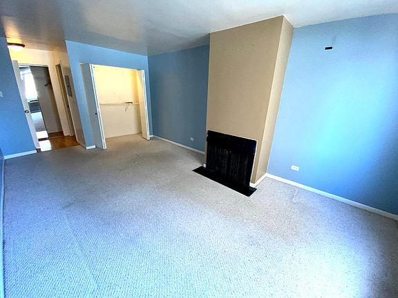 5th image of 435 W Oakdale Ave #5B
