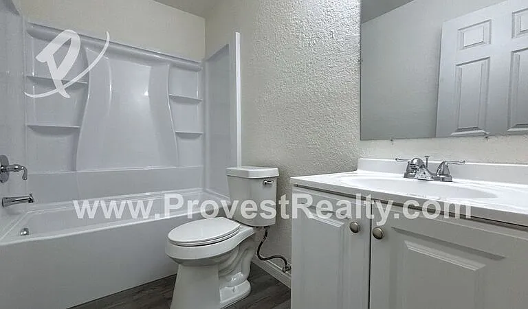 11800 White Ave #6 — Photo 7
