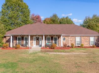 203 Longwood Ln, Clarksville, TN 37043