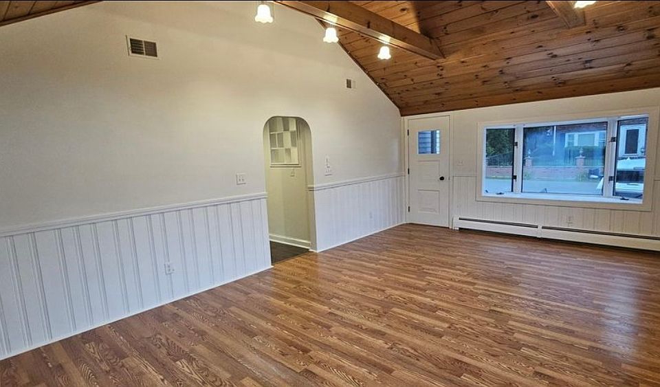 2nd image of 14 Cummings Ave