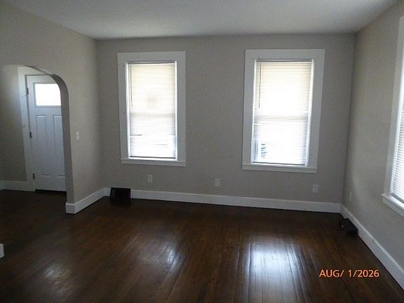 5th image of 24 Pendleton Ave