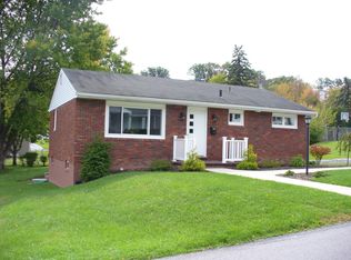 221 E Fairview Ave, Altoona, PA 16601