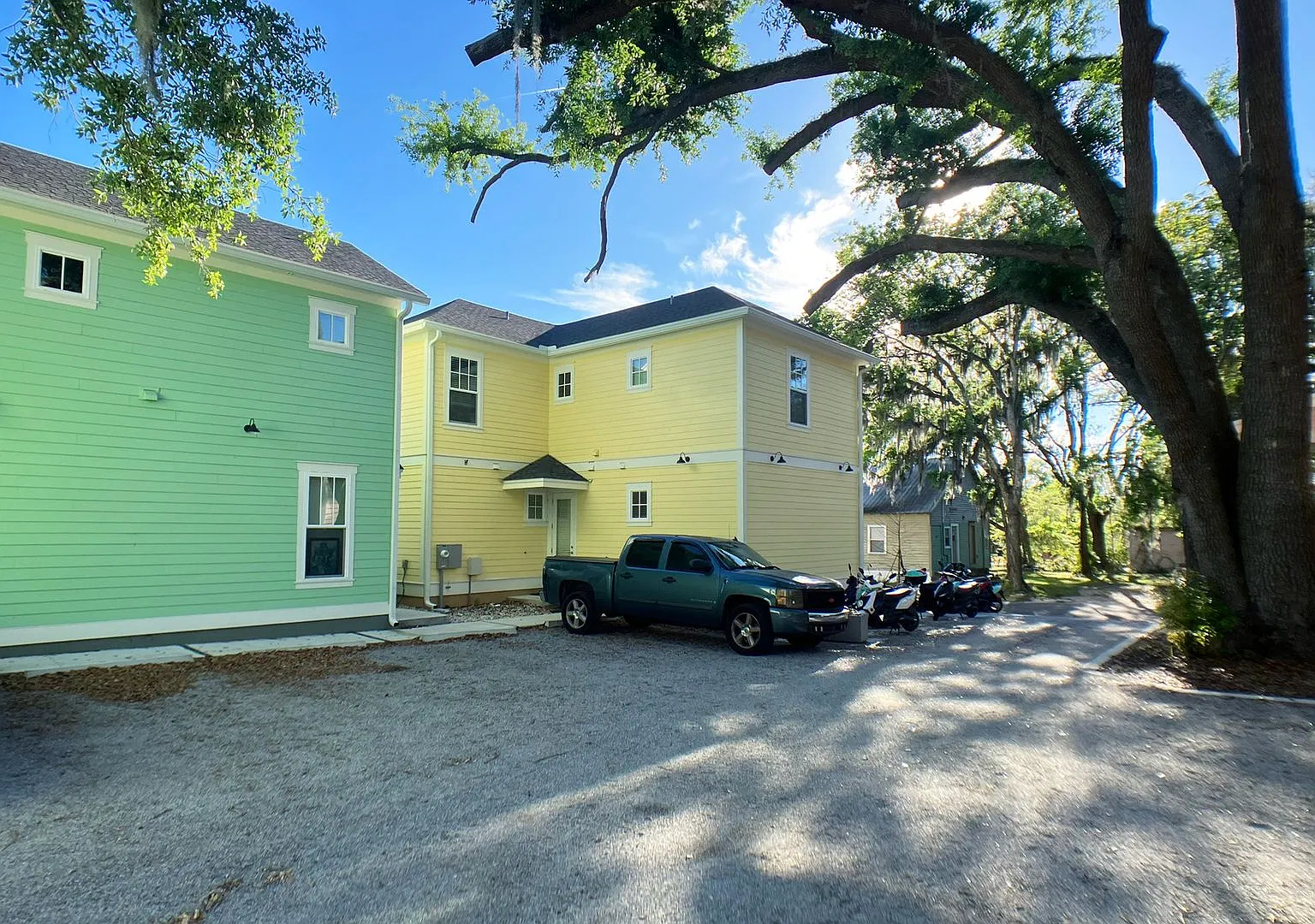 Porter's Parkside - Brand New 5 Bedroom, 5 Bathroom House — Photo 3