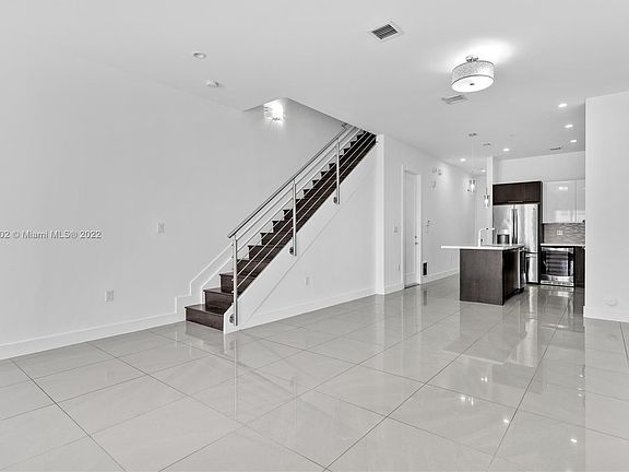 2nd image of 10255 NW 63rd Ter #205