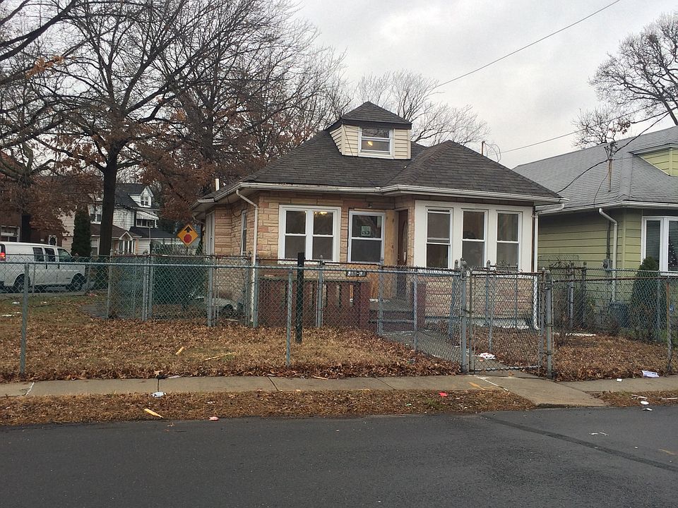 1st image of 17503 Sayres Ave #00000