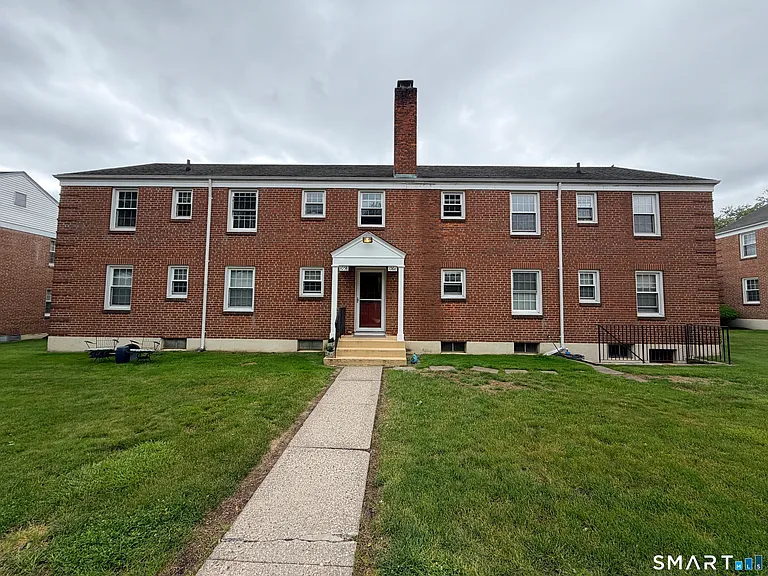 3 Grennan Rd #4 — Photo 1