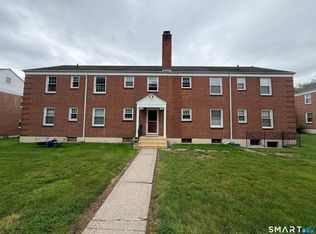 3 Grennan Rd #4, West Hartford, CT 06107