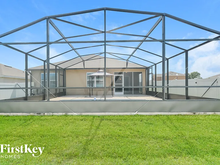 915 Freedom Blvd — Photo 14