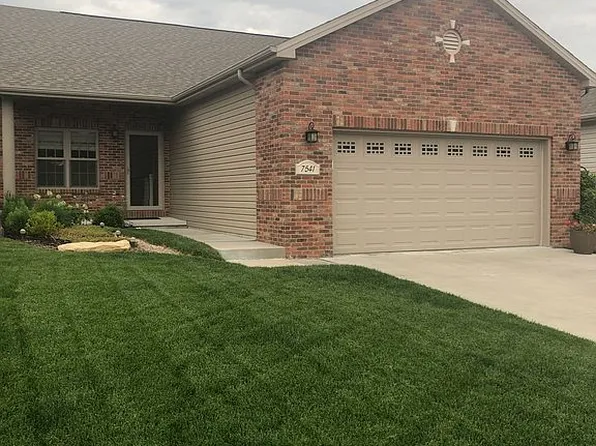 7541 Greycliff Dr, Lincoln, NE 68516