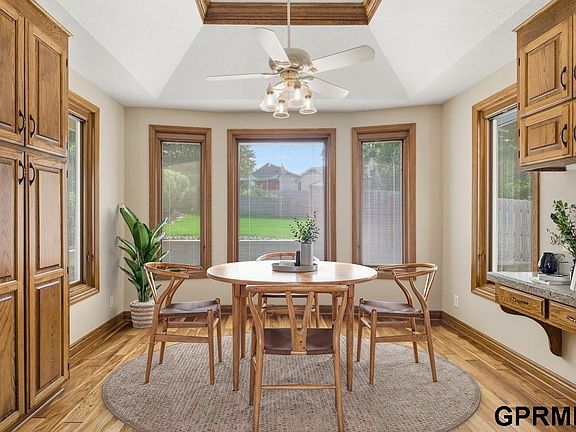 5th image of 15921 Nottingham Dr
