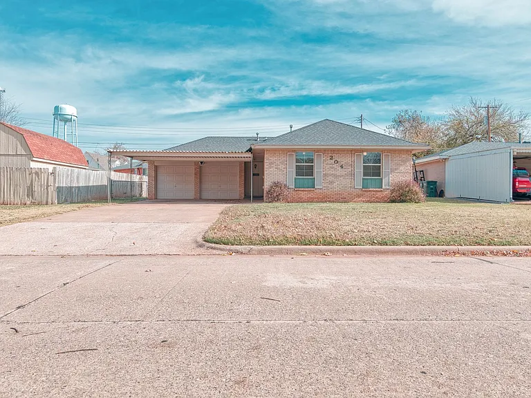 204 Vickie Dr — Photo 28