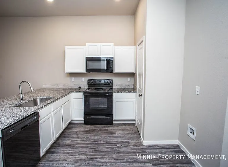 2102 Langford Ave #A — Photo 7