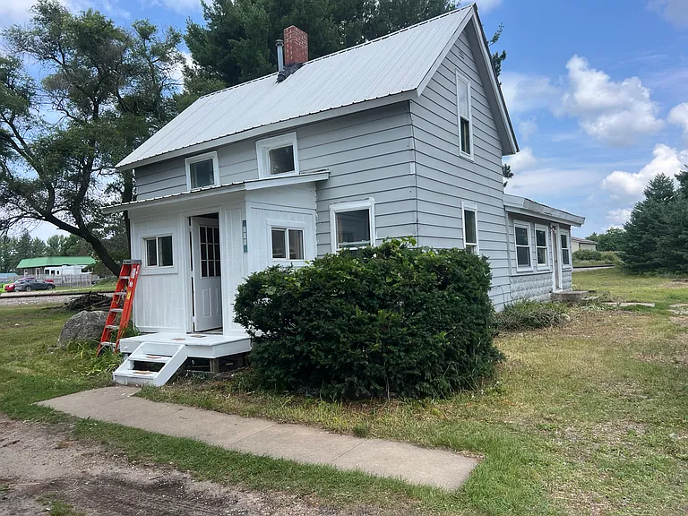 201 E Dresden St — Photo 10