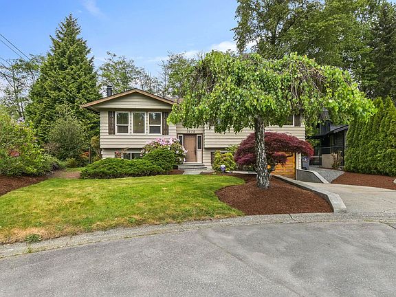 3rd image of 7978 141a St