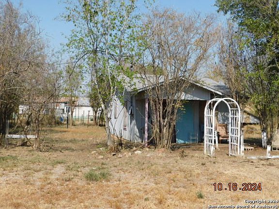 4th image of 420 AVENUE G
