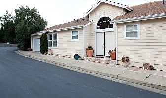 front house :: 376 Sterling Wa