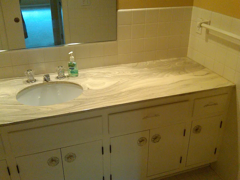 5317 Malibu Dr — Photo 9