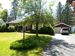 18 Mill St, Mooers, NY 12958