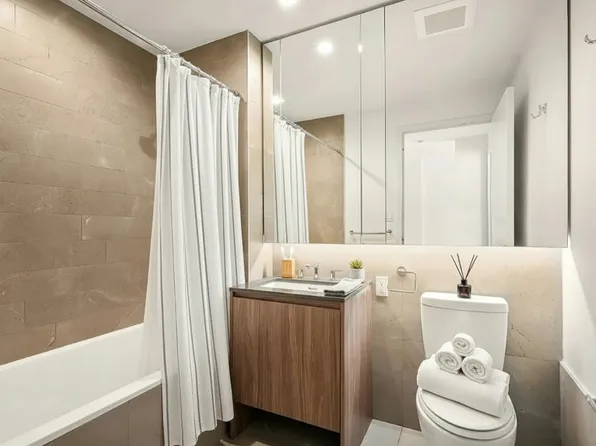 595 Baltic Street image 8 of 20