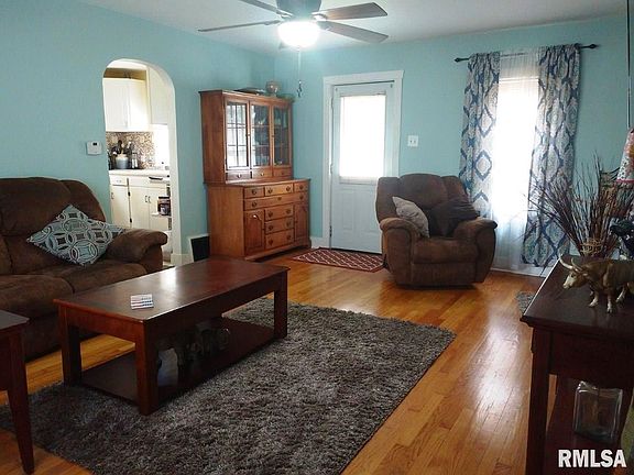 3rd image of 1303 Gartside St