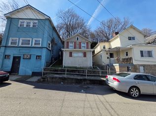 831 Prospect Ave, Charleroi, PA 15022