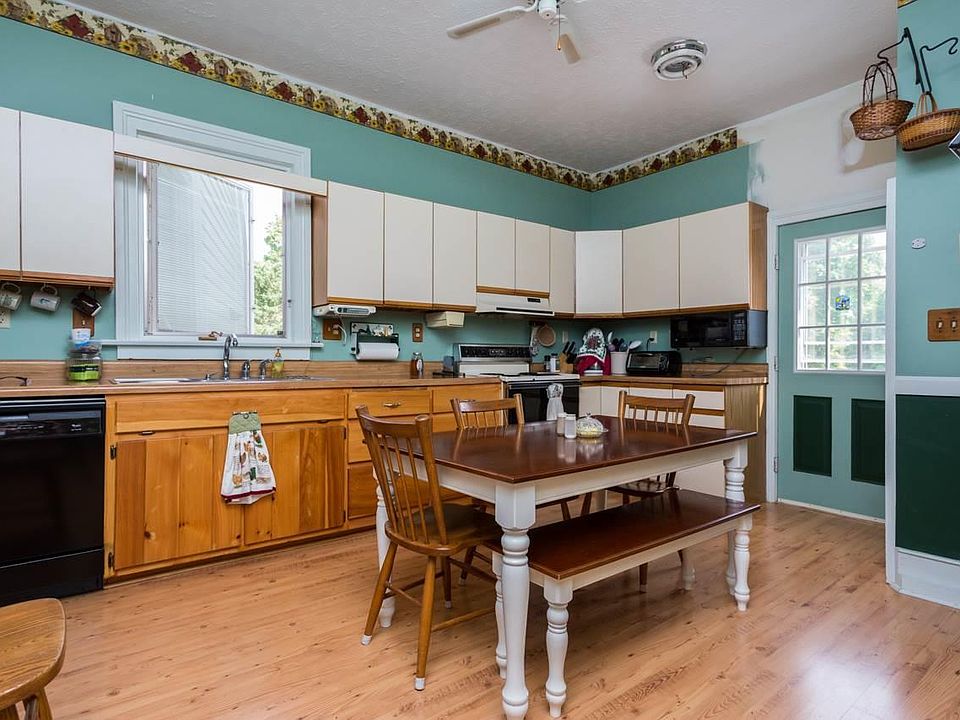 183 Summerdean Rd, Middlebrook, VA 24459 Zillow
