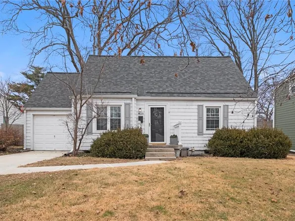 4620 W 70th Ter, Prairie Village, KS 66208