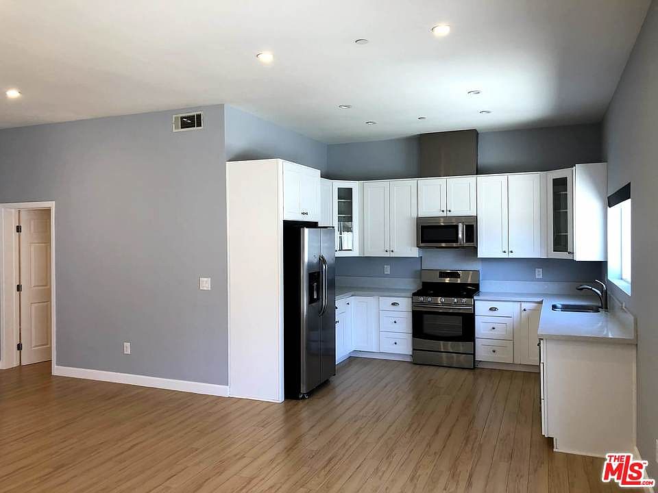 1st image of 4016 Sunset Ave #B