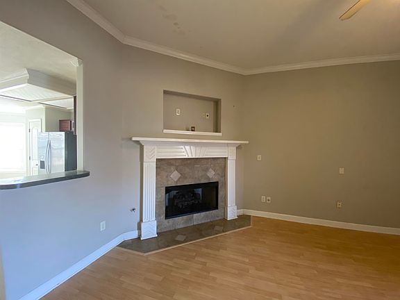 4th image of 9861 Calderdale Dr