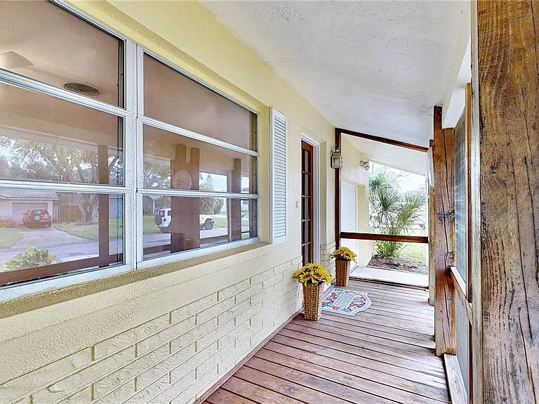 5233 52nd Way N — Photo 4